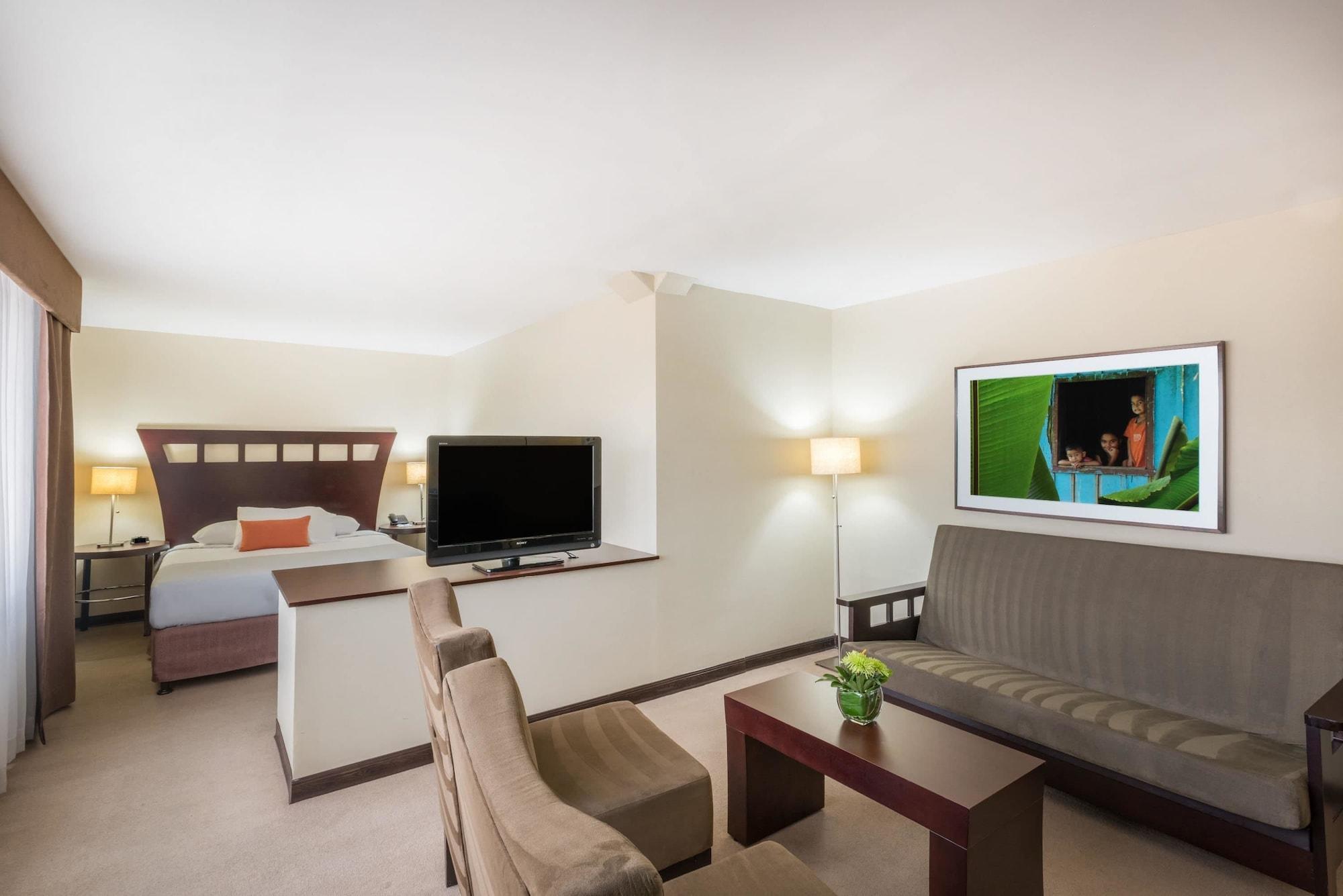 Hotel Tryp By Wyndham San Jose Sabana Exterior foto